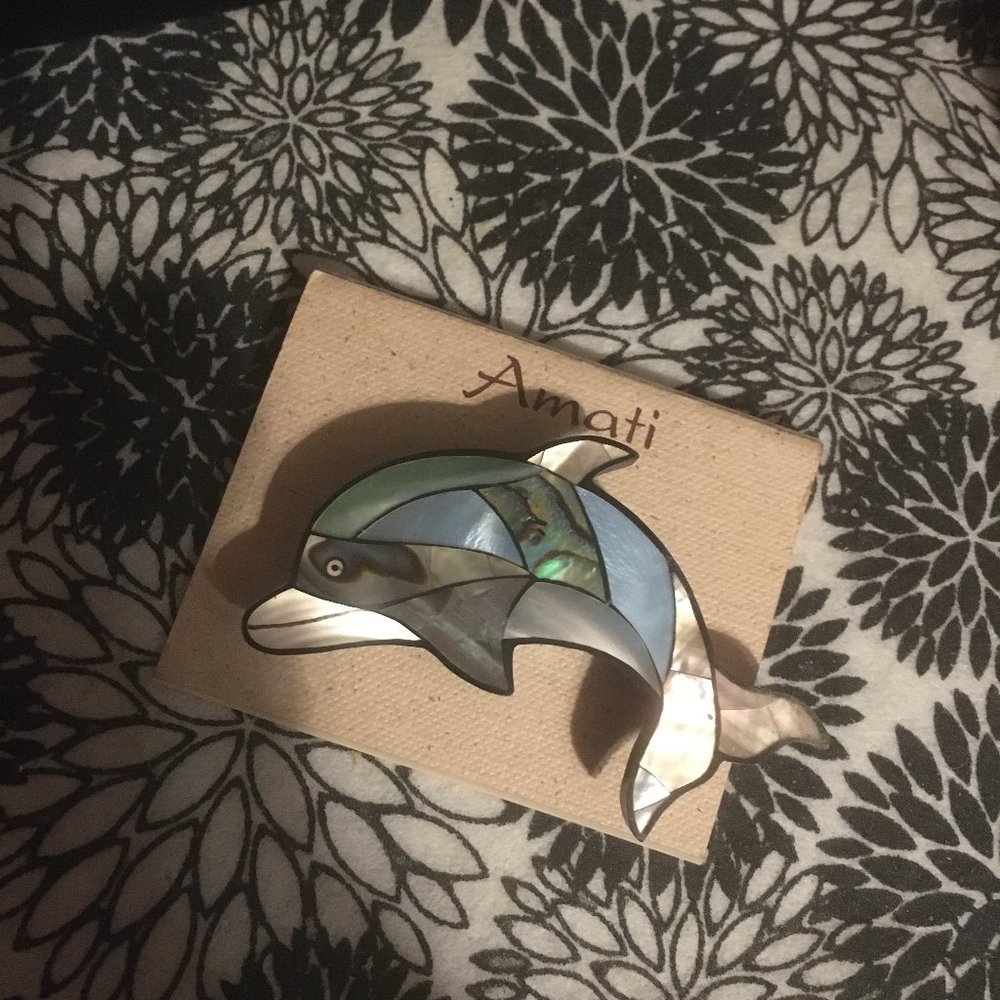 🌴Rare!!! Amati Stone Dolphin Pin - 322 $15 or $12 w/offer